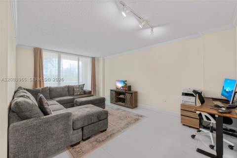 2000 N Bayshore Dr 408, Miami FL - photo 12 of 27