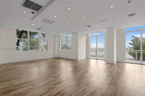 2000 N Bayshore Dr 408, Miami FL - photo 23 of 27