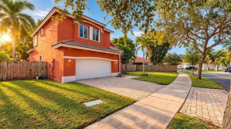 4 bedroom SingleFamilyResidence at 1430 SE 22nd Ln, Keys Landing, Homestead — photo 2