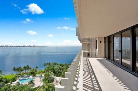 2 Grove Isle Dr B1709, Miami FL - photo 14 of 17