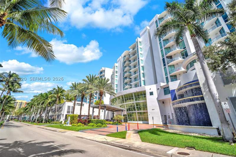 3 bedroom Condominium at 3029 NE 188th St 725, Uptown Marina Lofts Condo, Aventura — photo 2