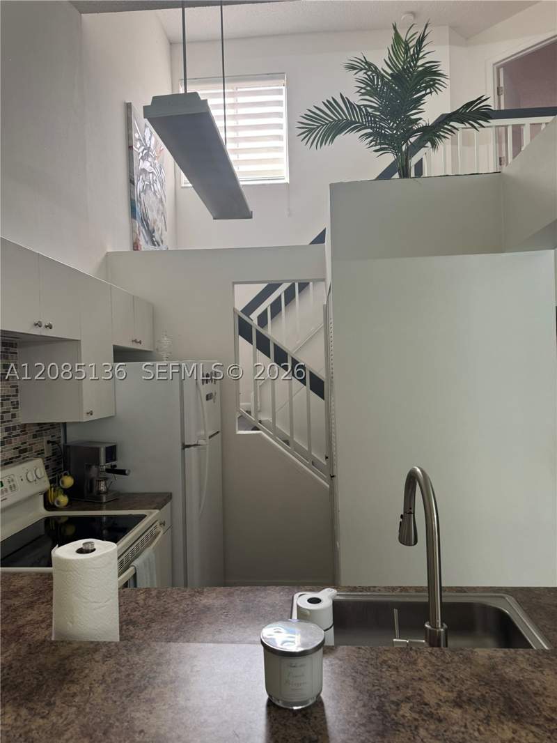 2 bedroom Condominium at 14035 SW 91st Ter 14035, Parc Vista Condo, Miami — photo 4
