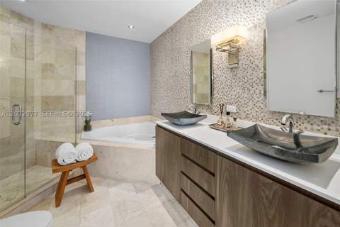 1607 Ponce De Leon Blvd 9B, Coral Gables FL - photo 18 of 44