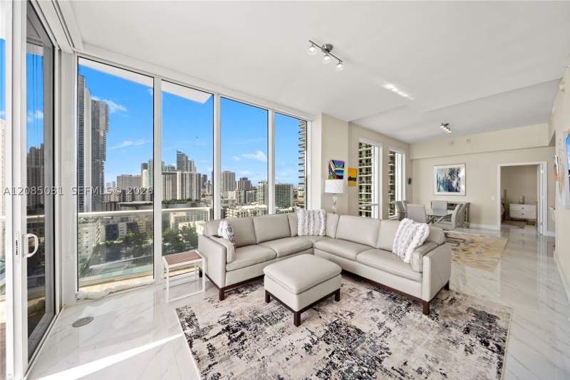 2 bedroom Condominium at 601 NE 27th St 1808, The Crimson Condo, Miami — photo 5