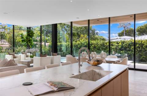 4940 Cherokee Ave, Miami Beach FL - photo 19 of 80