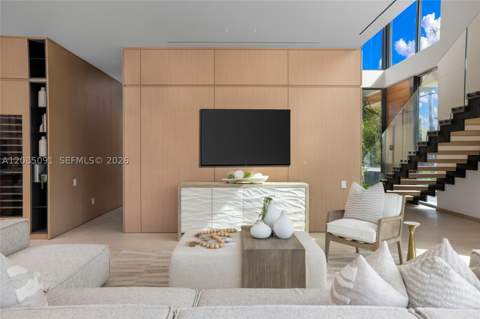 4940 Cherokee Ave, Miami Beach FL - photo 8 of 80