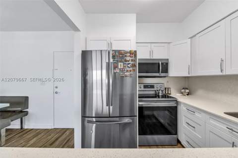 7441 Wayne 15I, Miami Beach FL - photo 12 of 47