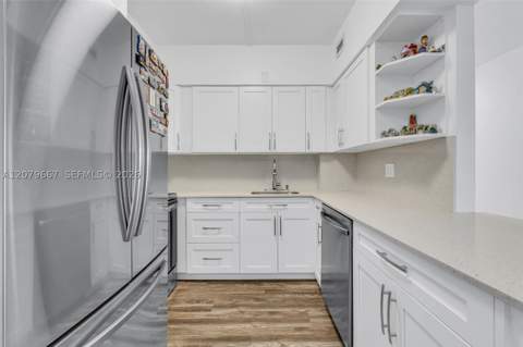 7441 Wayne 15I, Miami Beach FL - photo 13 of 47