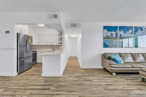 7441 Wayne 15I, Miami Beach FL - photo 17 of 47