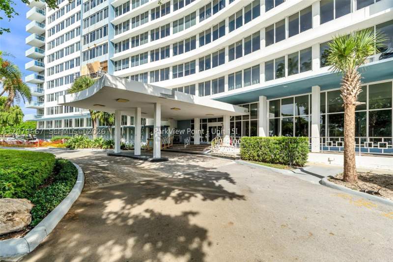 2 bedroom Condominium at 7441 Wayne 15I, Parkview Point Condo, Miami Beach — photo 2