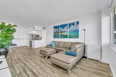 7441 Wayne 15I, Miami Beach FL - photo 21 of 47