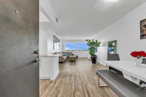 7441 Wayne 15I, Miami Beach FL - photo 7 of 47