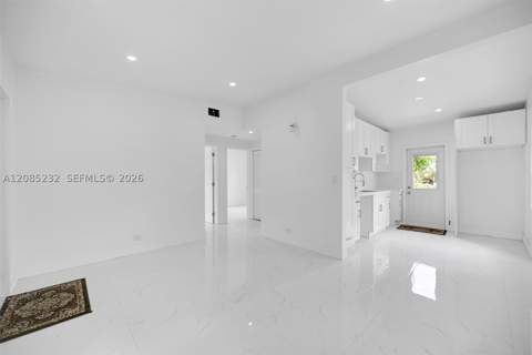 16410 NW 22nd Ct, Miami Gardens FL - photo 9 of 34