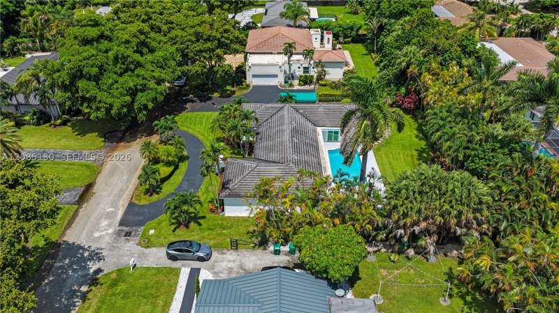 4 bedroom SingleFamilyResidence at 15305 SW 78th Ct, Eastgrove Estates Sec Fou, Palmetto Bay — photo 3