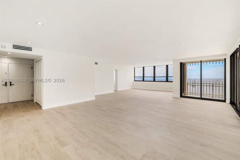3 bedroom Condominium at 2 Grove Isle Dr B1602, Grove Isle Condo, Miami — photo 4