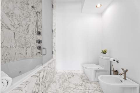 450 Alton Rd 3008, Miami Beach FL - photo 10 of 37