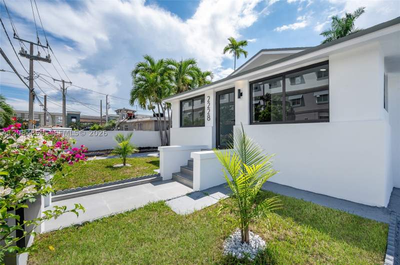 3 bedroom SingleFamilyResidence at 2228 SW 2nd St, Revision Of Kenilworth, Miami — photo 5