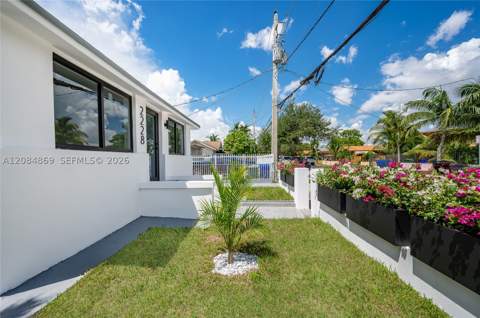 2228 SW 2nd St, Miami FL - photo 7 of 44