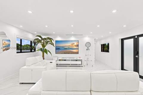 100 NW 120th Ave, Miami FL - photo 8 of 49