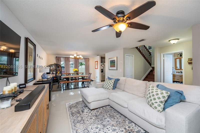 3 bedroom Condominium at 13491 SW 62nd St 2-3, Lambiance Townhomes Kenda, Miami — photo 2