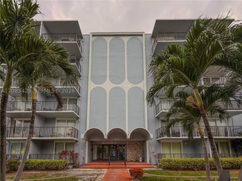 12500 NE 15th Ave 312, North Miami FL - photo 18 of 18