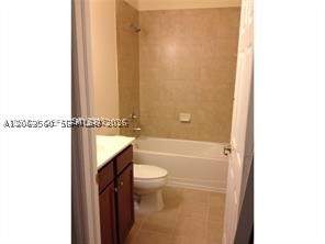 2 bedroom Condominium at 8960 NW 97th Ave 205, St Maarten At Grand Bay C, Doral — photo 4