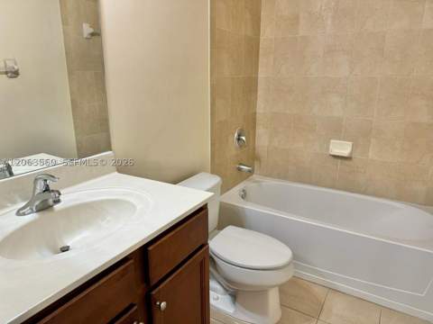 8960 NW 97th Ave 205, Doral FL - photo 6 of 16