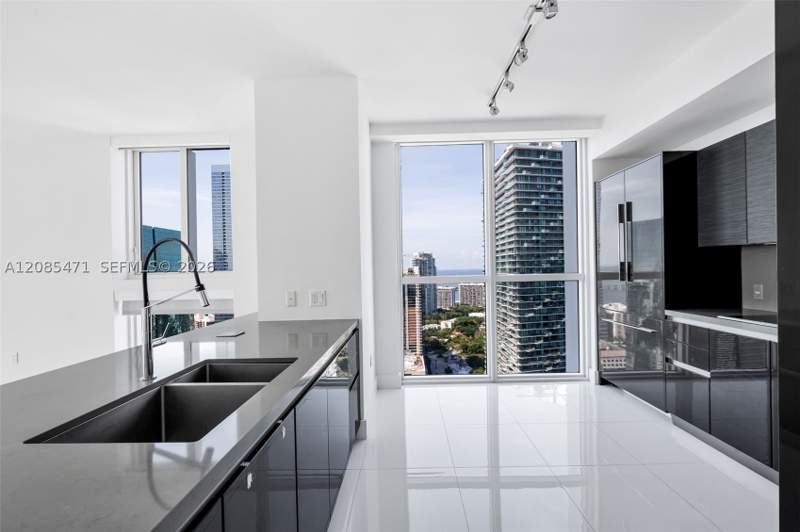 4 bedroom Condominium at 1080 Brickell Ave 3900-3901, The Bondo (1080 Brickell), Miami — photo 2