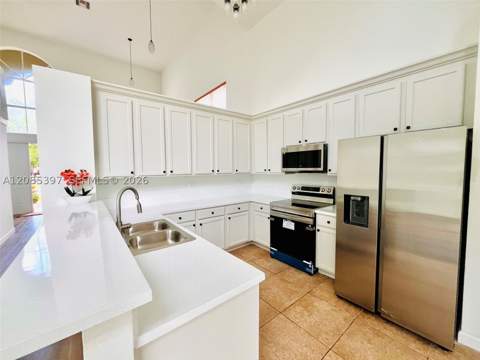 1261 NE 37th Pl, Homestead FL - photo 11 of 37