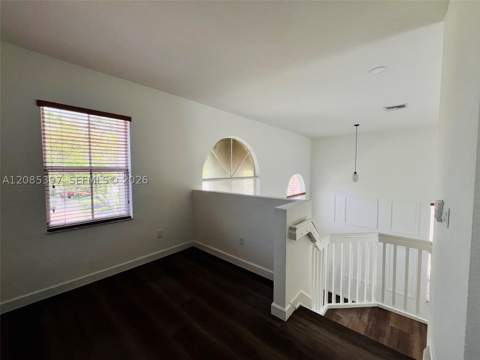 1261 NE 37th Pl, Homestead FL - photo 15 of 37
