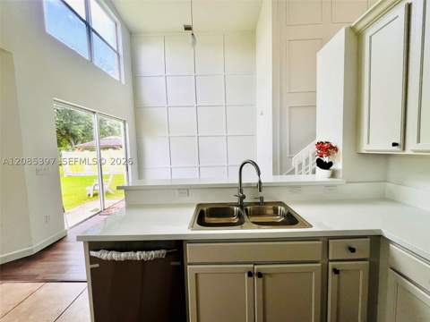 1261 NE 37th Pl, Homestead FL - photo 8 of 37