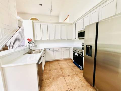 1261 NE 37th Pl, Homestead FL - photo 9 of 37