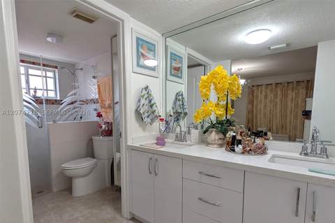 11005 W Okeechobee Rd 102, Hialeah Gardens FL - photo 15 of 23