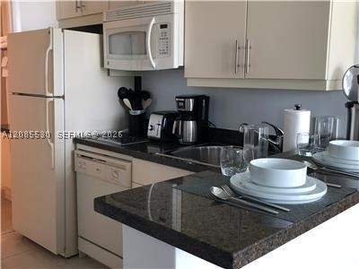 2889 Mcfarlane Rd 1512, Miami FL - photo 12 of 13