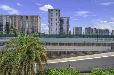 251 174th Street 714, Sunny Isles Beach FL - photo 7 of 29