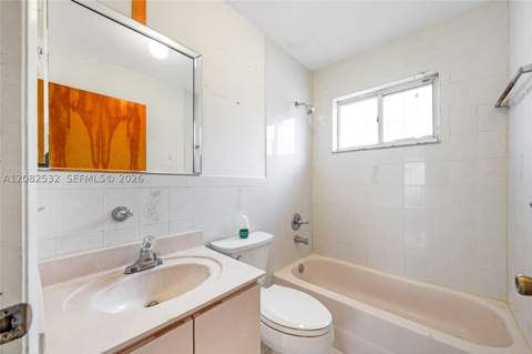 7627 W 34th Ct, Hialeah FL - photo 13 of 20