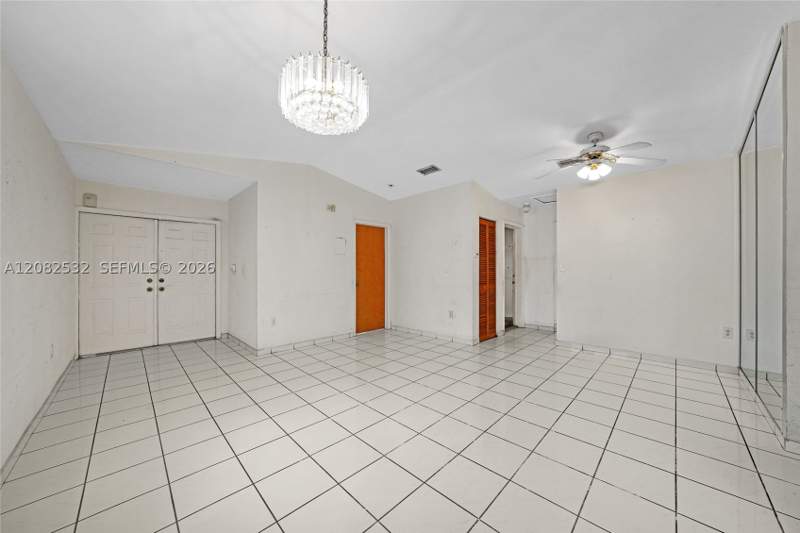 3 bedroom SingleFamilyResidence at 7627 W 34th Ct, Ponderosa Phase 4, Hialeah — photo 2