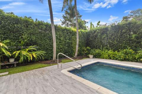 615 Santurce Ave, Coral Gables FL - photo 23 of 66