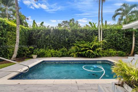 615 Santurce Ave, Coral Gables FL - photo 24 of 66