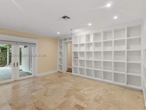 615 Santurce Ave, Coral Gables FL - photo 7 of 66