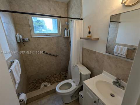 158 Ocean Dr 406, Miami Beach FL - photo 7 of 12