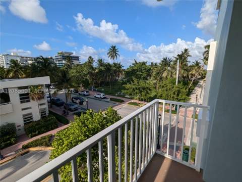 158 Ocean Dr 406, Miami Beach FL - photo 9 of 12