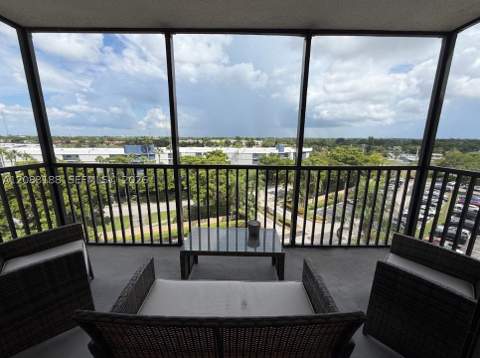 900 NE 195th St 703, Miami FL - photo 13 of 17