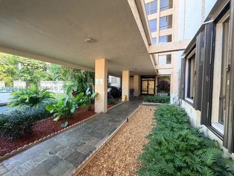 900 NE 195th St 703, Miami FL - photo 15 of 17
