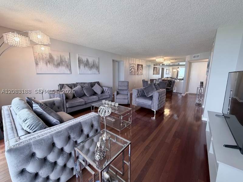 2 bedroom Condominium at 900 NE 195th St 703, Chantilly Condo, Miami — photo 2