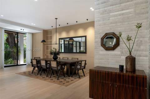 418 Castania Ave, Coral Gables FL - photo 10 of 35