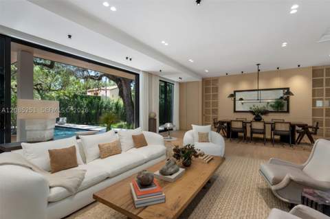 418 Castania Ave, Coral Gables FL - photo 6 of 35