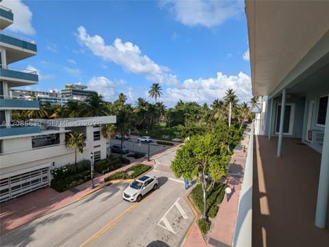 158 Ocean Dr 203, Miami Beach FL - photo 11 of 13