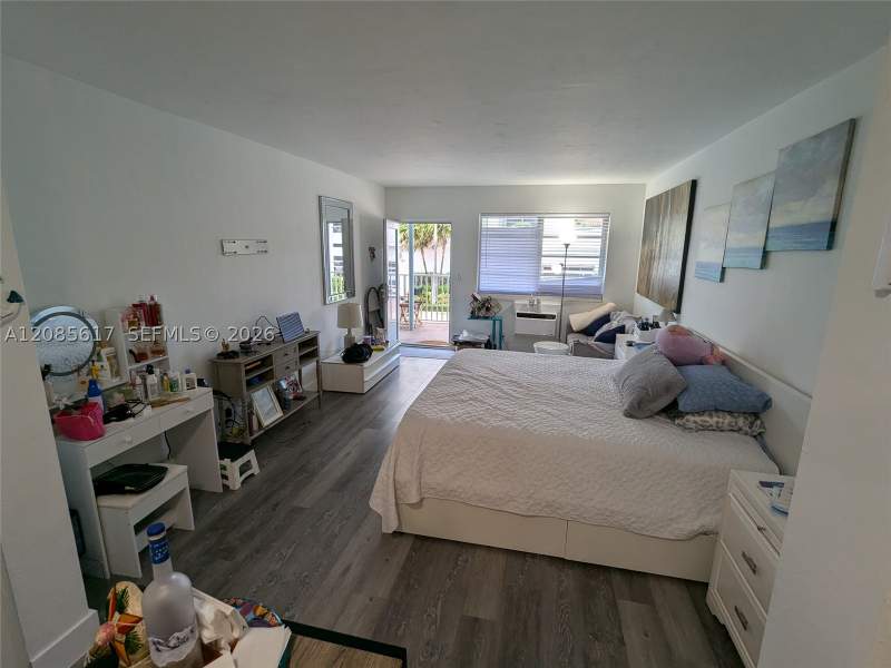 0 bedroom StockCooperative at 158 Ocean Dr 203, Ocean Beach Fla Sub, Miami Beach — photo 2