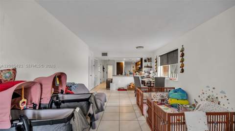 8001 Crespi Blvd 4B, Miami Beach FL - photo 10 of 19